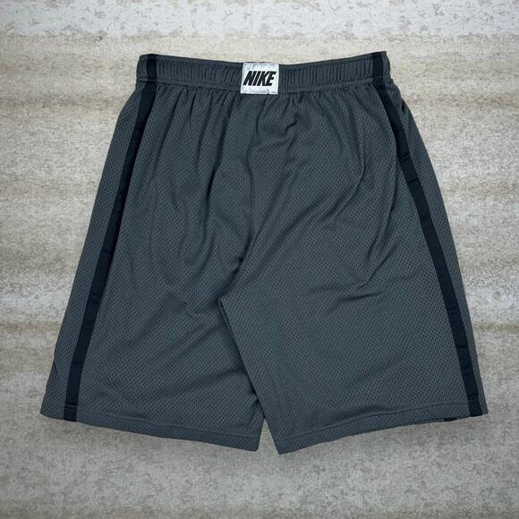 Nike Gym Shorts Grey Polyester Mesh Black Swoosh 9" Inseam - Picture 2 of 4